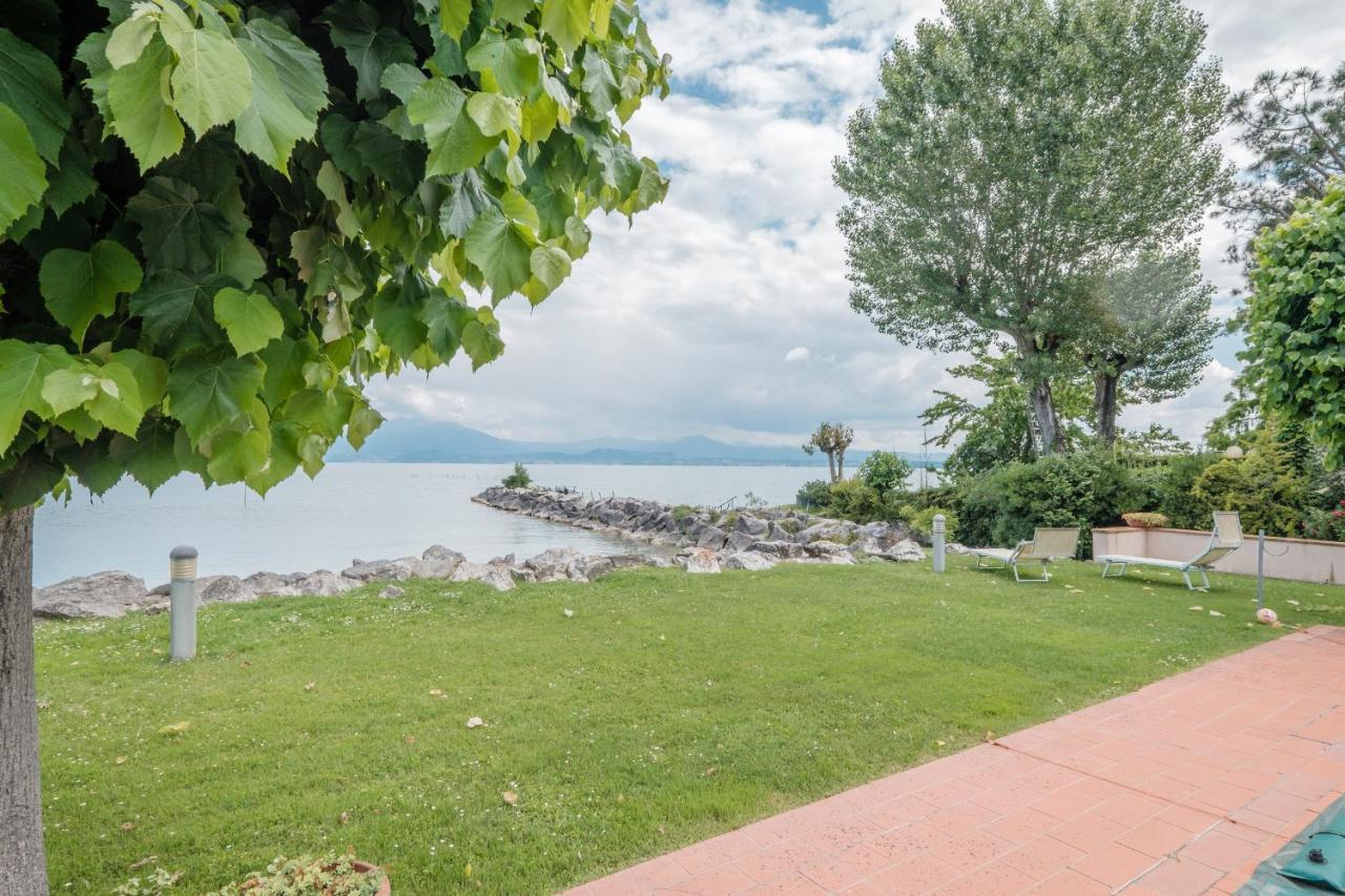 Casa Lugana 9 - Monolocale Con Piscina Fronte Lago Sirmione Exterior foto