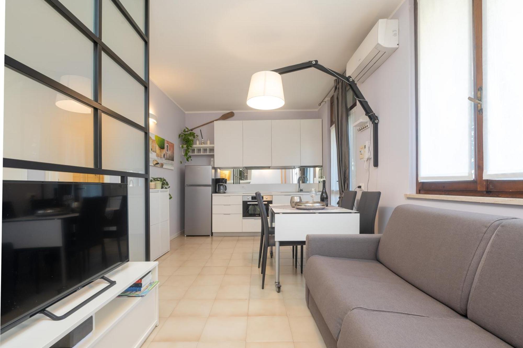 Casa Lugana 9 - Monolocale Con Piscina Fronte Lago Sirmione Exterior foto